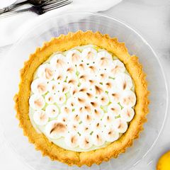 A picture of Lime and lemon tart.