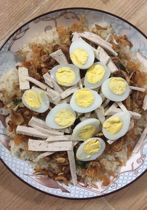 Hình của món Xôi chim cút.