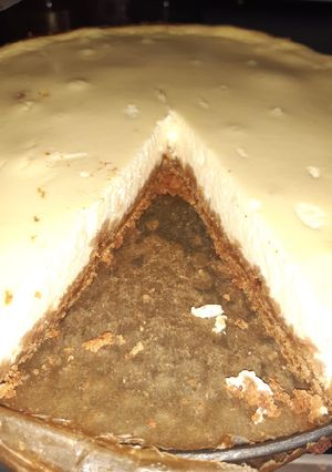 A picture of Ginger nut cheesecake.