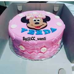 รูปของ #151. Kue ultah MINNIE MOUSE, FONDANT