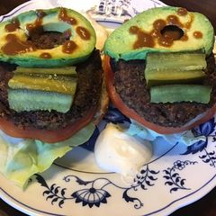A picture of California Farm Healthy “Superiority” Hamburger.