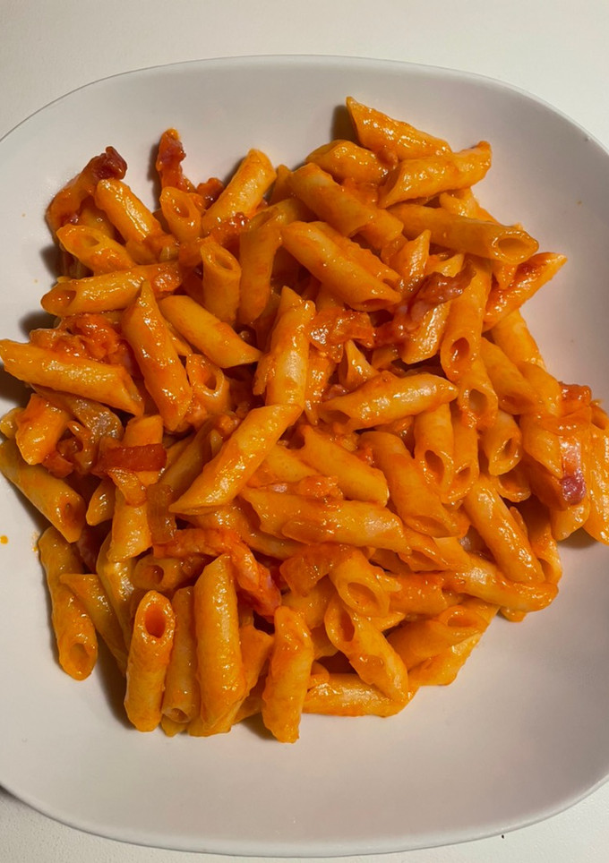 Una foto de Macarrones con bacon