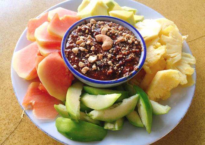 Rujak Uleg Kacang Mente