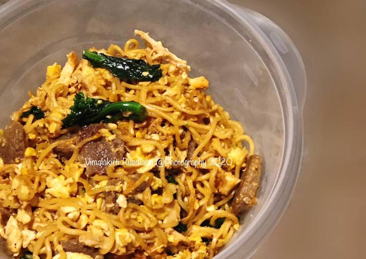 Resep Chinese fried noodles / Mie goreng panjang umur, Bisa Manjain Lidah