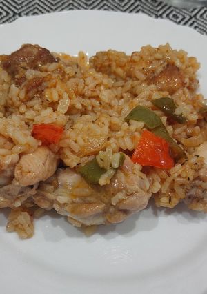 Una foto de Arroz de carne y verduras