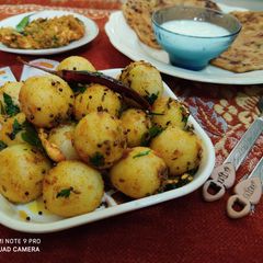 Semolina balls A picture of Semolina balls.