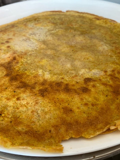Una foto de Panqueques integrales con pasta de cúrcuma