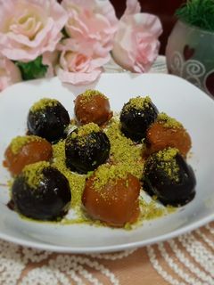 صورة لوصفة كرات الشوفان بالشوكولاته واللوتس