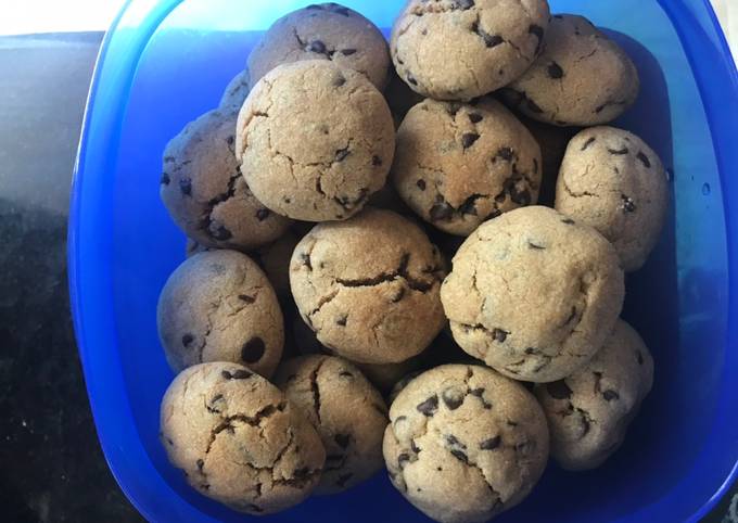 Chewy Choco Chips Cookies