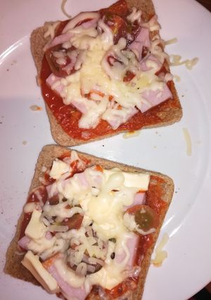 Una foto de Paninis de pavo