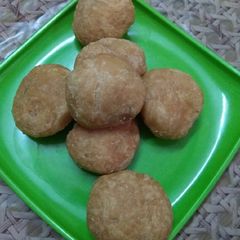 A picture of Sama rice kachori.