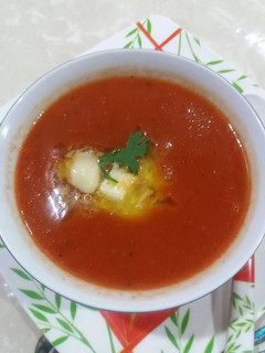 A picture of Tomato carrot soup.