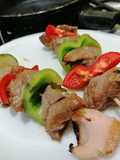 Brochetas de res