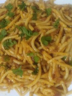 صورة لوصفة سباغيتي اقتصادية بالصوص بنينة 😋