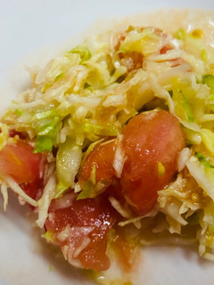 Una foto de Ensalada de Repollo con Tomate
