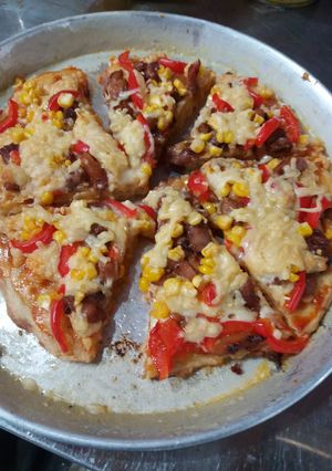 Foto resep Pizza praktis, ekonomis dan lumer 😊