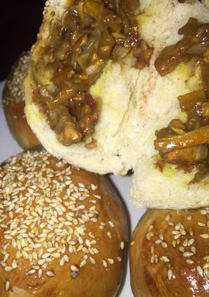 A picture of Chicken buns.