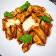 Garganelli al huevo con salsa marinara
