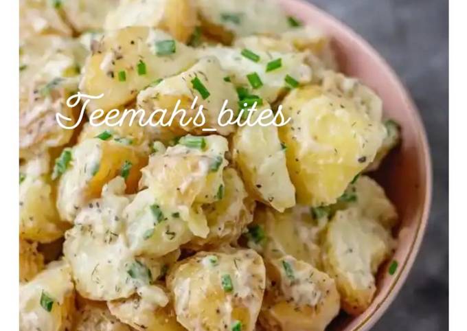 Simple potatoes salad