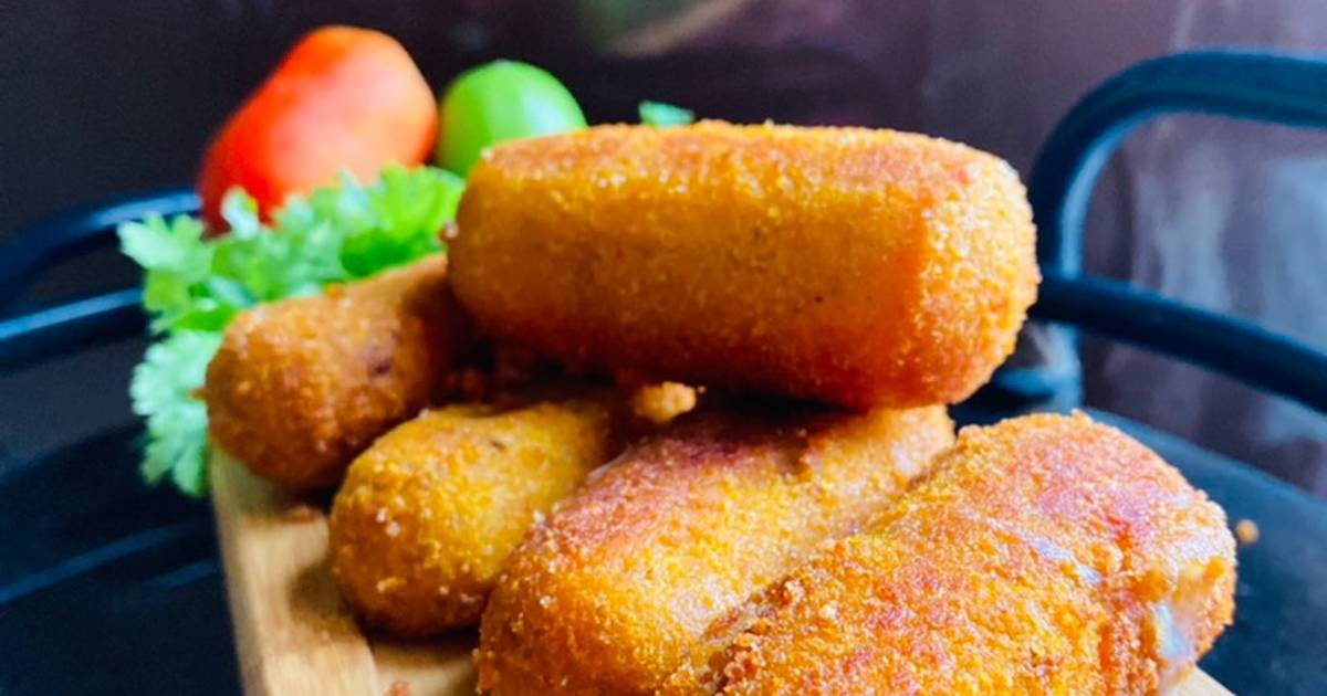 Cheesy Potato & Chicken Cutlets Recipe by Samia Aijazz Cookpad