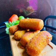 A picture of Cheesy Potato & Chicken Cutlets.