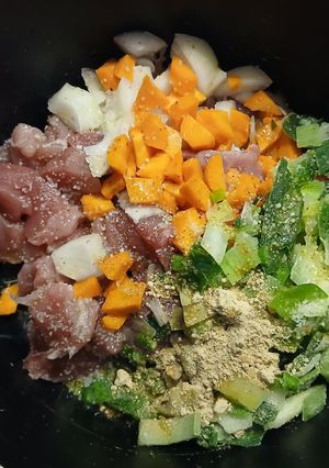 Foto de Lombinho com Legumes e Molho de Rabo de Boi