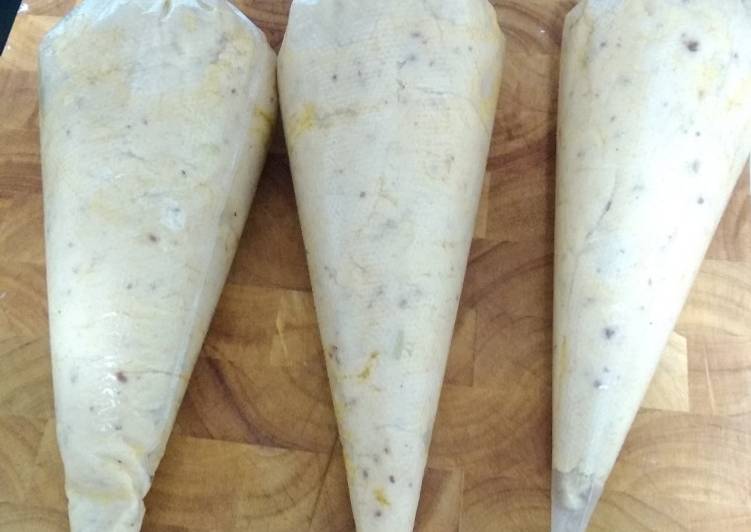 Croquetas de pollo, jamón y queso viejo