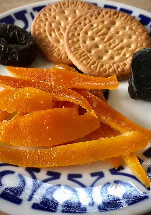 Una foto de Naranja confitada