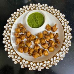 A picture of Green Gram (Moong Dal) Pakoda.