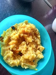 उपमा (upma recipe in marathi) रेसिपी चे मुख्य फोटो