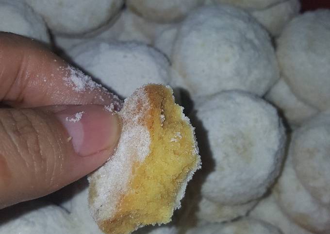 Bagaimana Menyiapkan Kue putri salju yang Bisa Manjain Lidah