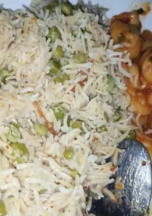 A picture of Chinese Rice With Pasta.