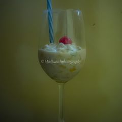 A picture of Aam Raita or Mango Yoghurt based dip.