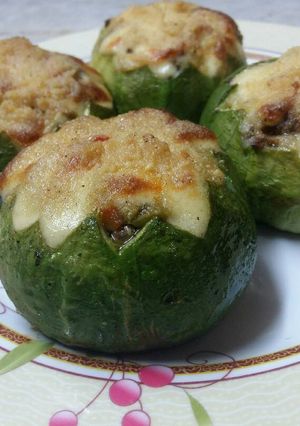 Una foto de Zapallitos rellenos de carne!