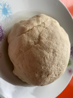 Una foto de Masa de pizza casera, rápida, sencilla
