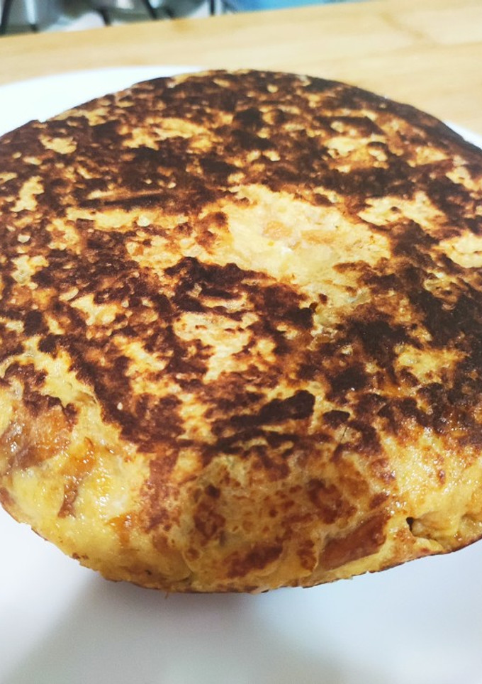 Una foto de Tortilla de croissants rellena de Havarti y pavo