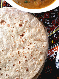 A picture of Gol roti /chapati.