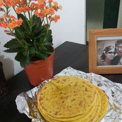 A picture of Maharashtrian Puran poli.