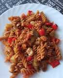 Macarrones de lentejas rojas con Verduras