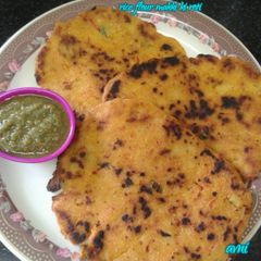 A picture of Rice flour makki ki roti.