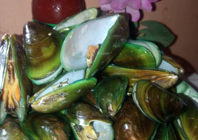 Kerang hijau rebus