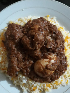 A picture of Chicken Biriyani.