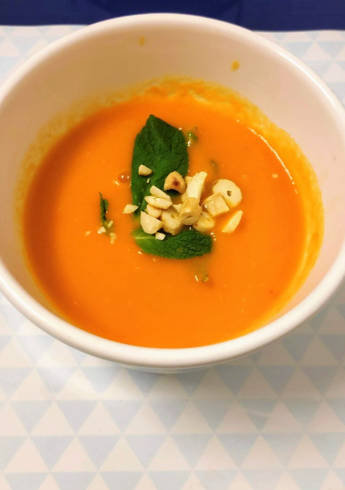 Una foto de Sopa de tomate con y sin Thermomix