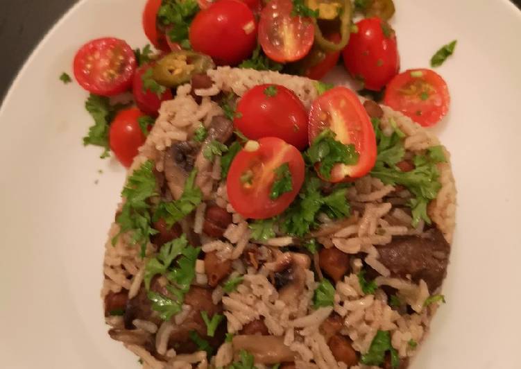 Steps to Make Speedy Mushroom, Chickpeas Pilaf