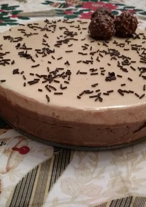 Una foto de Tarta de turrón y trufa con Thermomix