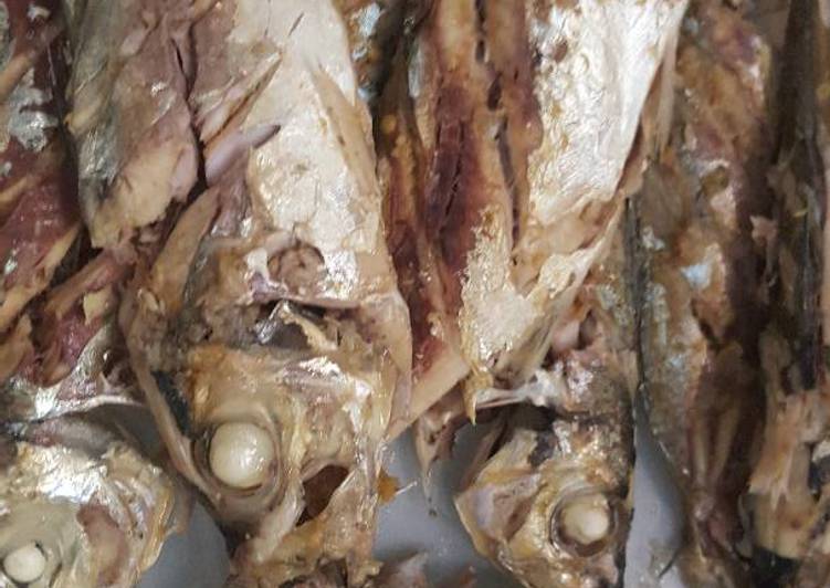 Langkah Mudah untuk Menyiapkan Pindang Ikan kembung / Goreng ikan kuning, Menggugah Selera