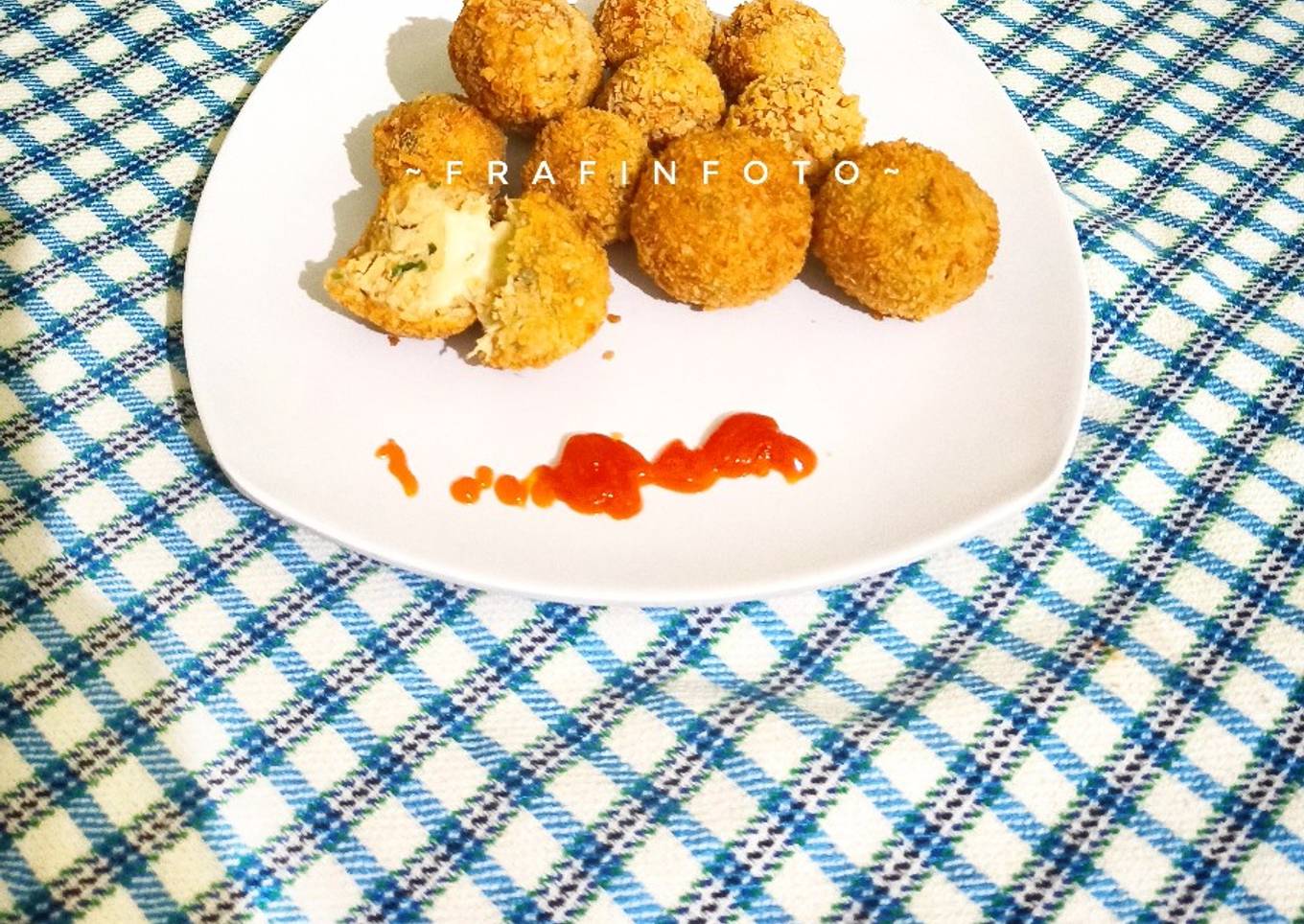 Bola - bola tempe mozarella