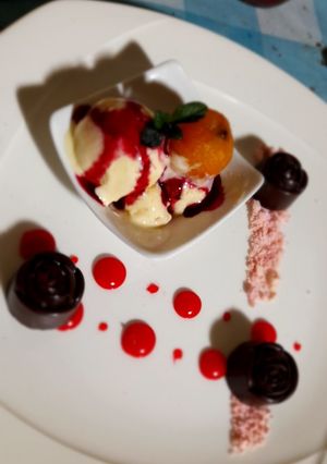 Una foto de Helado de Vainilla con trozos de tejocote