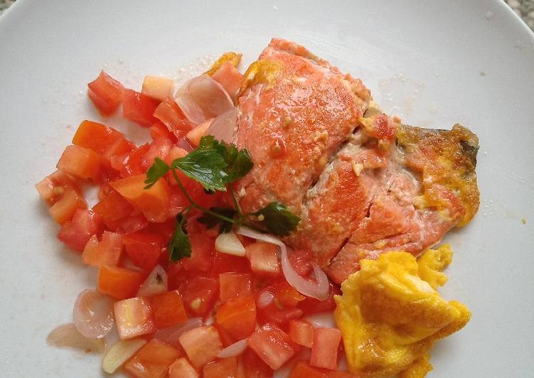 Salmon tomat