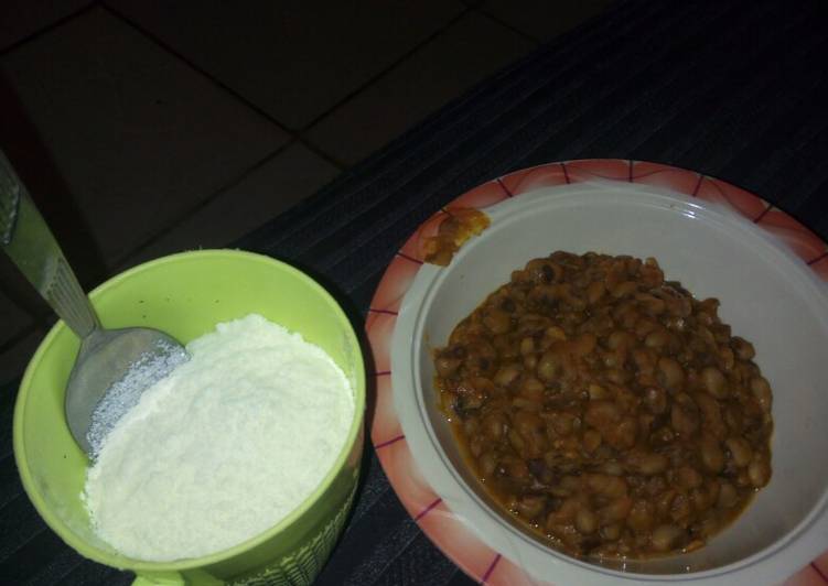 Beans and cassava flakes with milk #Abuja